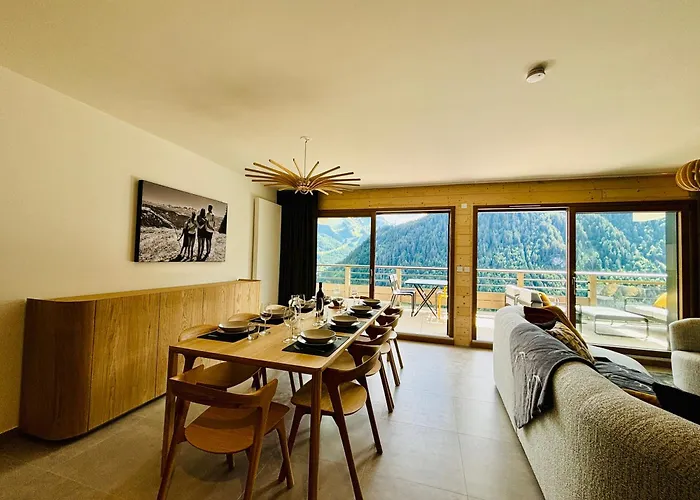 Le Theleme A303 - Vue Panoramique Sur Châtel